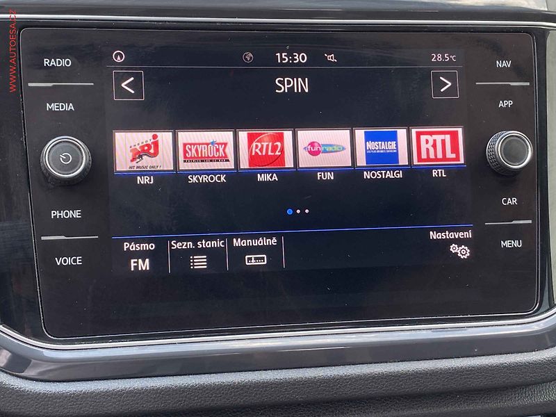 Volkswagen T-Roc (2019) 1.5 TSi, Highline, DSG, LED - fotka 18 z 20