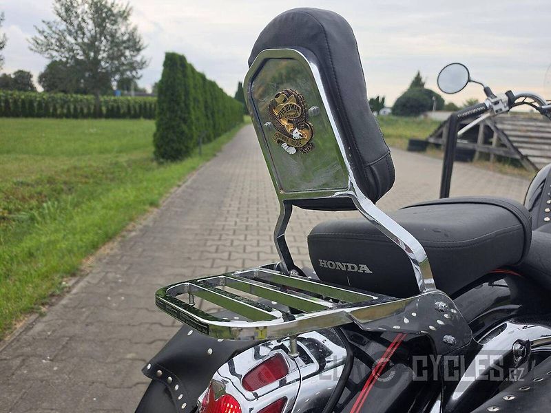 Honda VT 750 Shadow (1999) VT 750 C Shadow - fotka 6 z 18