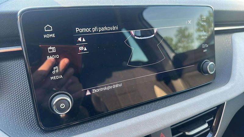 Škoda Scala Top Selection 1,0TSI 85kW DSG/ - fotka 15 z 27