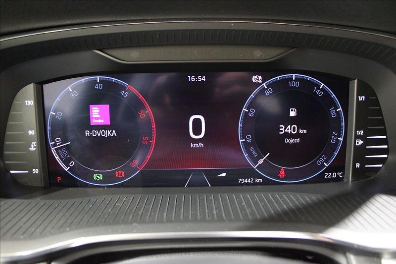Škoda Octavia 2,0 TDI DSG style 1.majitel CZ - fotka 21 z 32