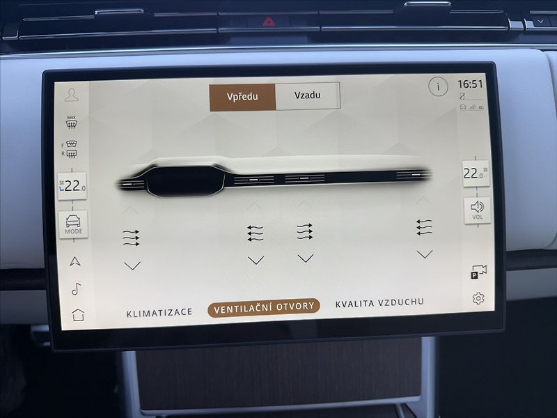 Land Rover Range Rover 3,0 HSE D350 - fotka 27 z 44