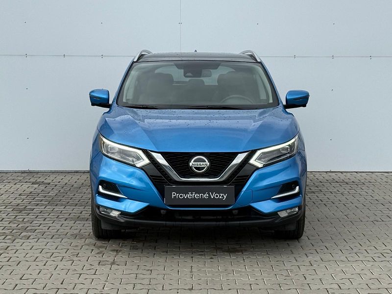 Nissan Qashqai 1.3 DIG-T DCT Tekna - fotka 4 z 29