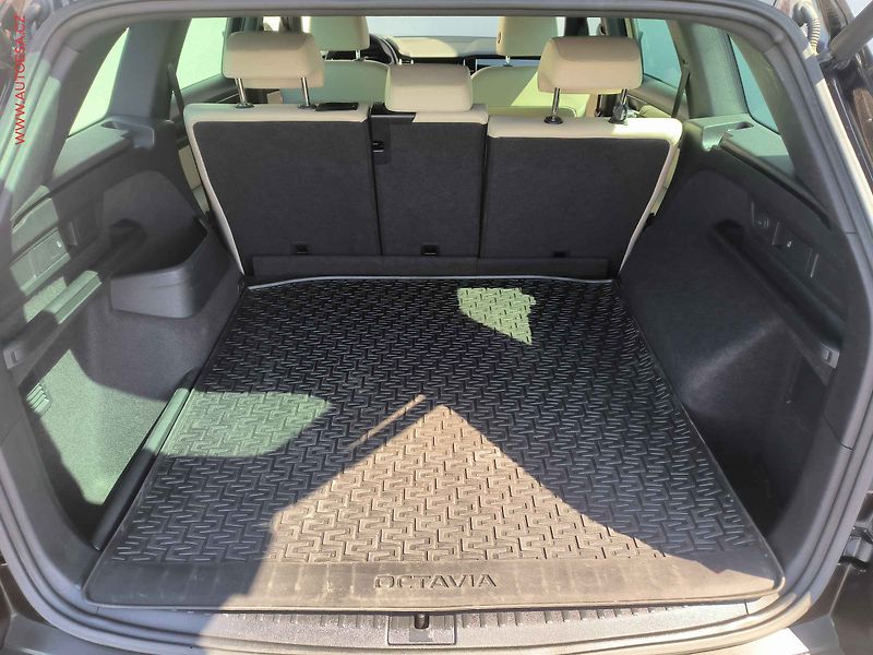 Škoda Kodiaq (2021) 2.0 TDi 4x4, 2.maj,ČR, L&K - fotka 7 z 34