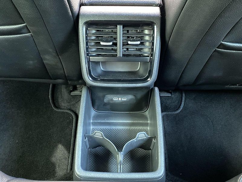 Škoda Octavia (2025) Combi 1.5 TSI SportLine - fotka 27 z 36