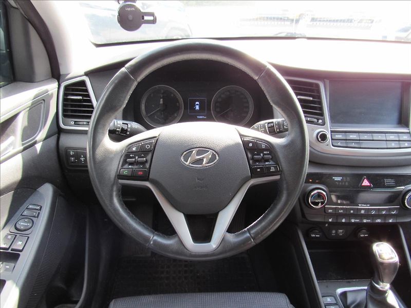 Hyundai Tucson 1,7 CRDi 85kW Nové v ČR - fotka 12 z 33