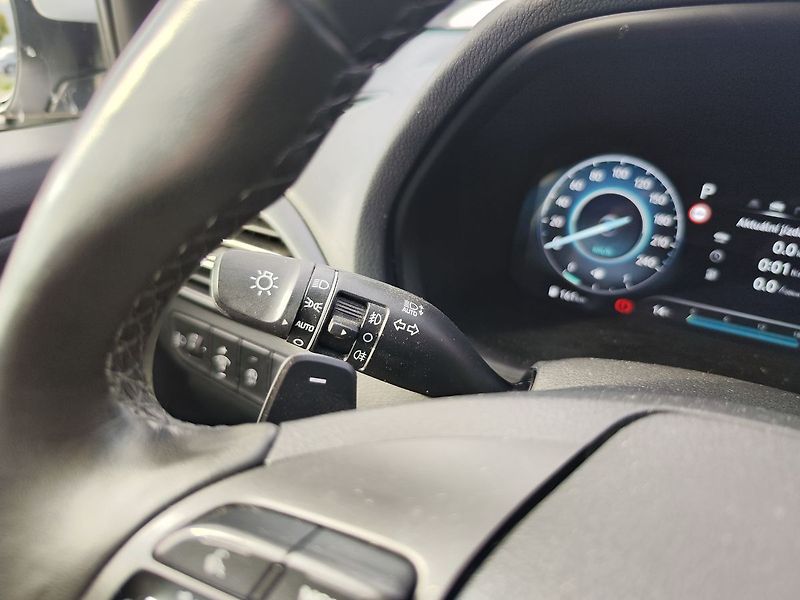 Hyundai i30 1.5 T-GDI/103kW Style DCT - fotka 29 z 34