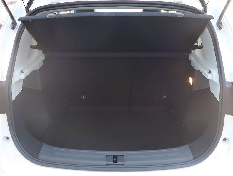 MG ZS (2025) 1.5 - fotka 13 z 16