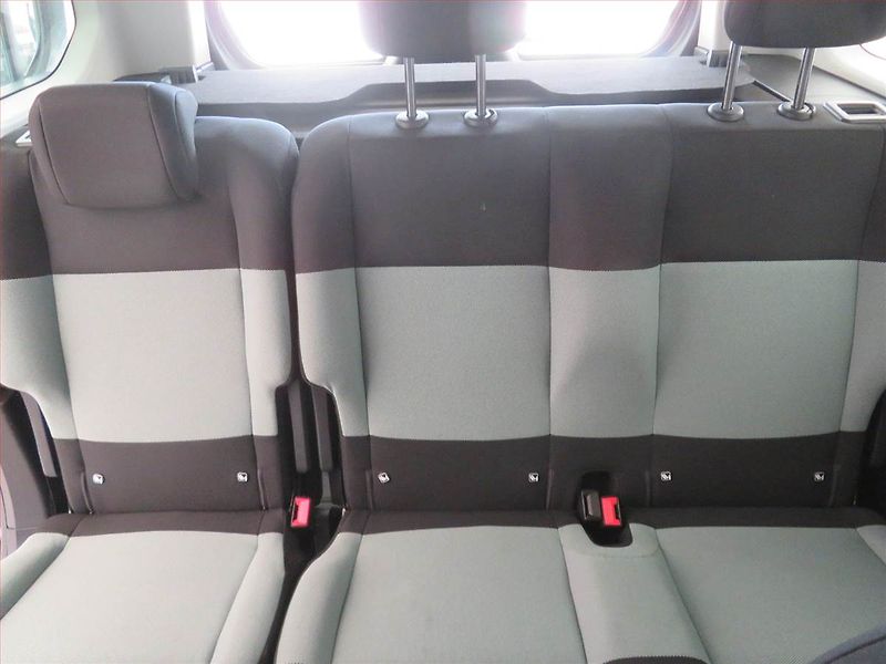 Citroën Berlingo (2021) Feel 1.2 PureTech, 5Míst, SR - fotka 10 z 14