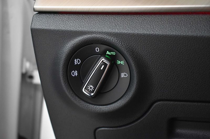 Škoda Scala 1.0 TSI G-TEC STYLE*DPH*ČR 1.M - fotka 16 z 38
