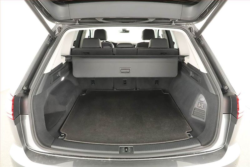 Volkswagen Touareg (2020) 3.0 TDI - fotka 18 z 18