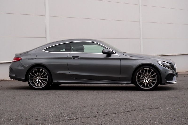 Mercedes-Benz Třídy C C 180 COUPE AMG - fotka 5 z 37