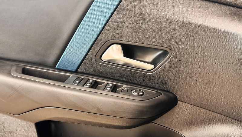 Citroën ë-C4 X 1.MAJITEL, ČR, DPH,V ZÁRUCE - fotka 14 z 32