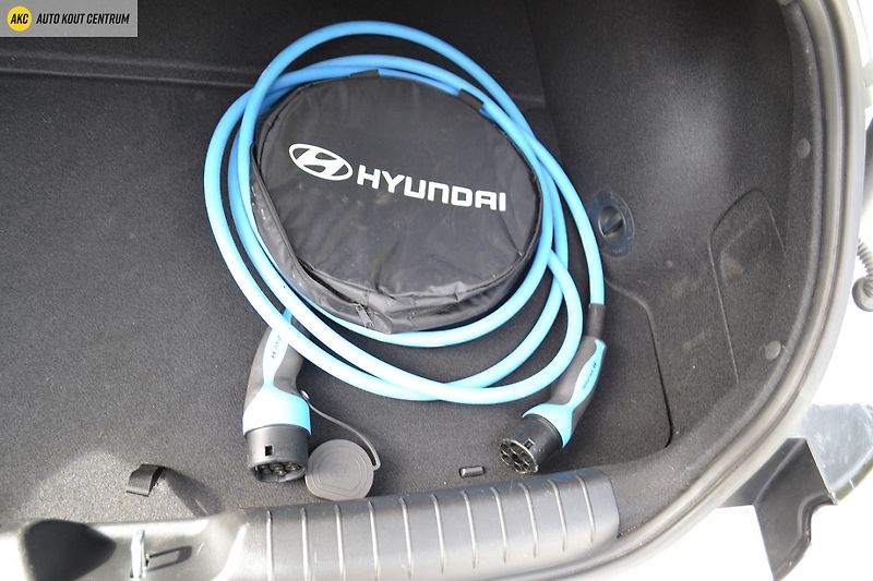 Hyundai Ioniq 6 239KW 4x4 POWER 77kWh STYLE PR - fotka 22 z 74