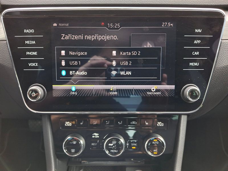 Škoda Superb (2019) Style Extra DSG 2,0TDi 140kW - fotka 19 z 35