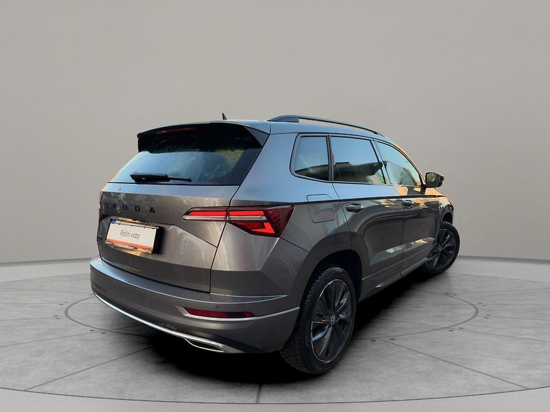 Škoda Karoq Sportline 2,0 TDI DSG - fotka 2 z 24
