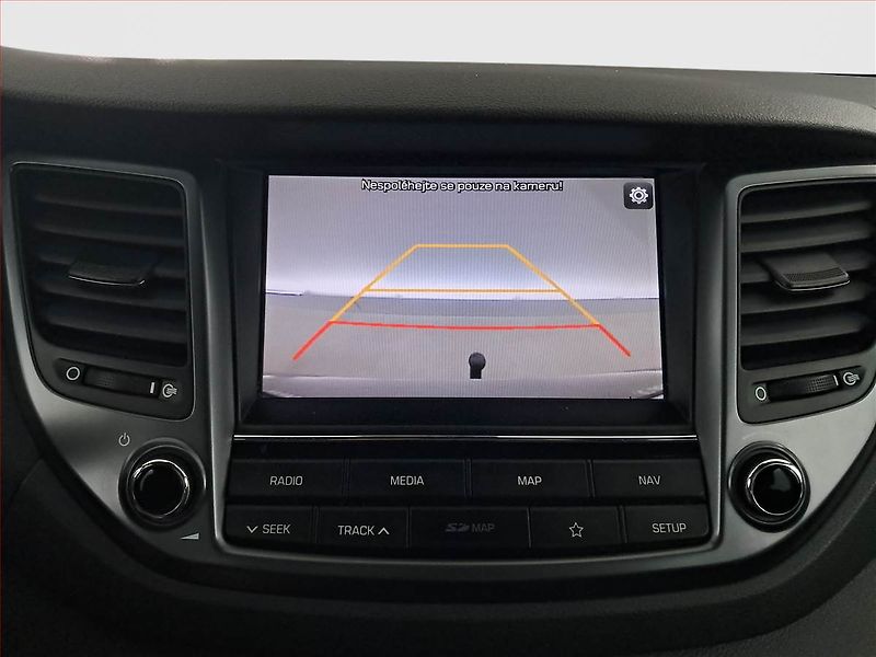 Hyundai Tucson (2018) Trikolor 1.7 CRDi, ČR,1.maj - fotka 18 z 18