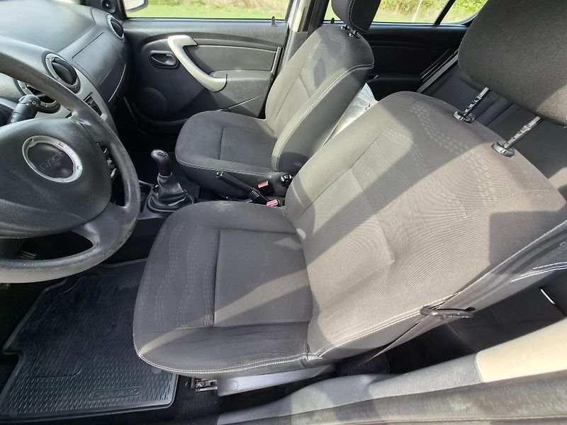 Dacia Sandero 1,6 STEPWAY - fotka 6 z 10