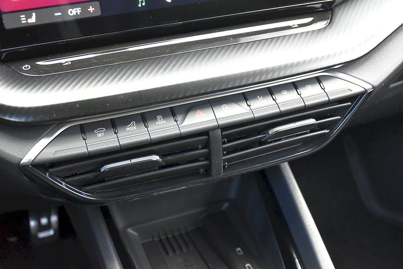 Škoda Octavia (2026) Combi Sportline 1,5 TSI m-HEV - fotka 11 z 44