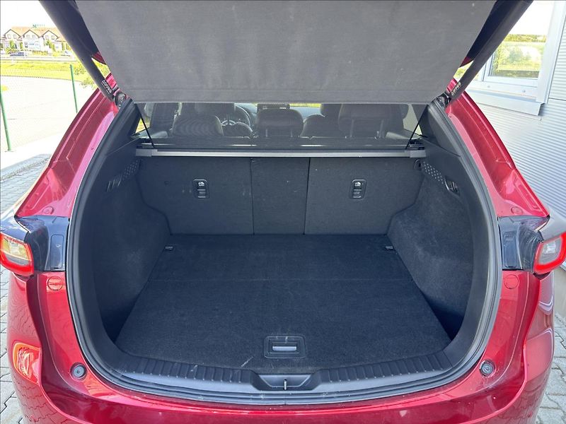 Mazda CX-5 2,2 SKYACTIV-D AWD Takumi Plus - fotka 12 z 35