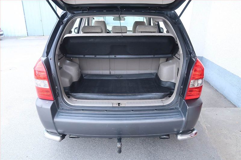 Hyundai Tucson (2005) 2.0 CRDi, 4X4, Serv.kniha - fotka 13 z 20
