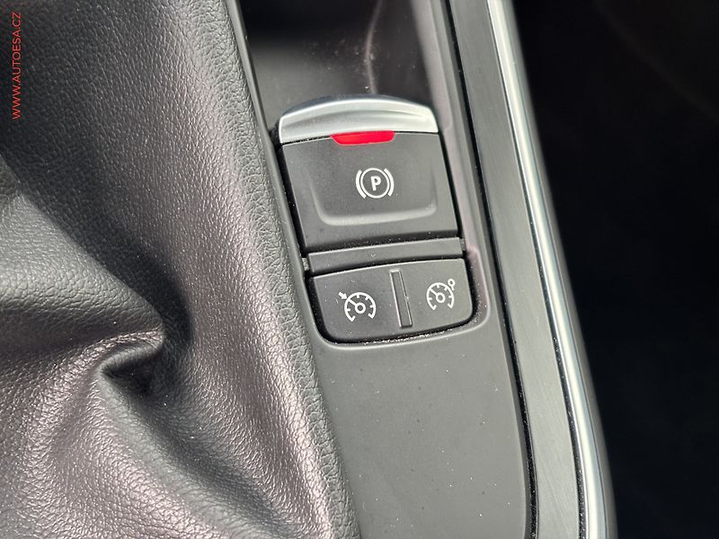 Renault Scénic (2018) 1.3TCe, LED, panorama - fotka 16 z 20