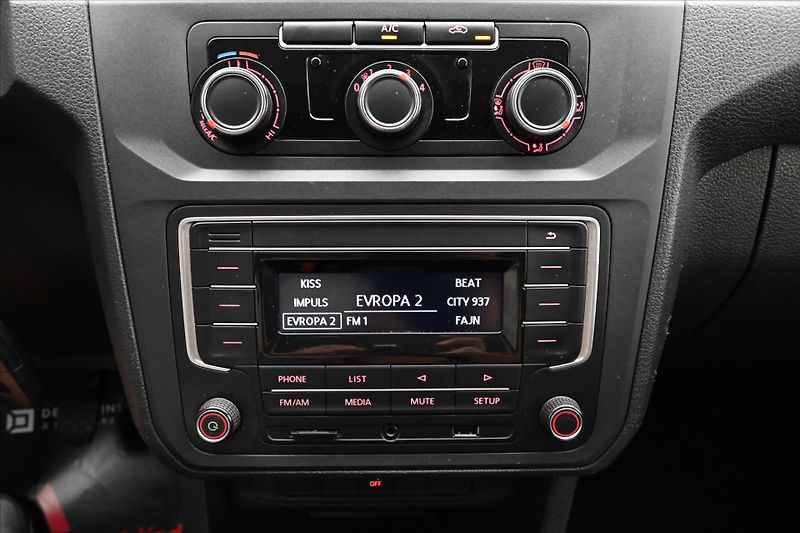 Volkswagen Caddy 2,0 TDI 75kW MAXI KLIMA - fotka 19 z 27