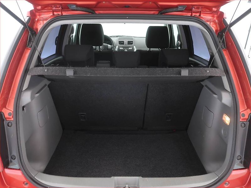 Suzuki SX4 (2010) 1.5 VVT, Serv.kniha - fotka 11 z 13