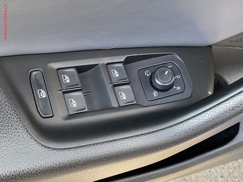 Volkswagen Arteon (2019) 2.0 TSi 4Motion, 1.maj,ČR - fotka 19 z 27