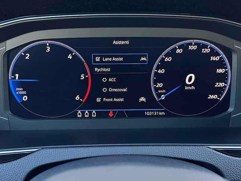 Volkswagen Passat 2.0TDI 110kW Elegance IQ Tažné - fotka 6 z 16