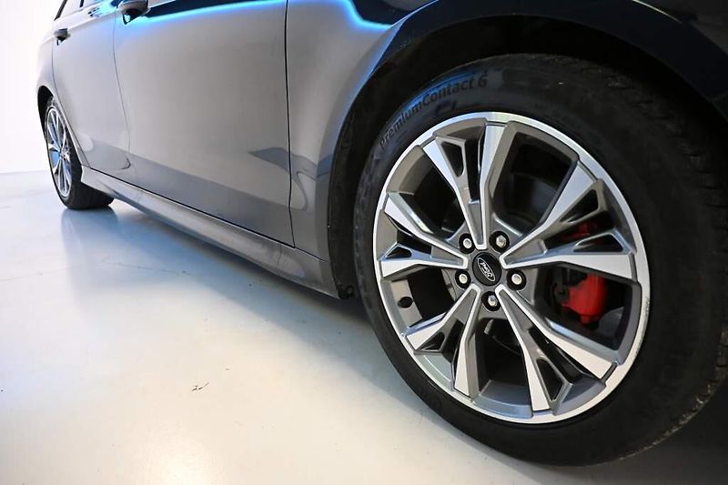 Ford Mondeo (2020) 2.0 ST-LINE LED SONY ACC Kamer - fotka 38 z 41