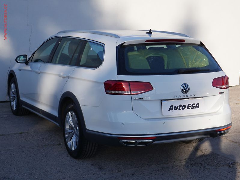 Volkswagen Passat (2016) 2.0 TDi, DSG - fotka 4 z 18