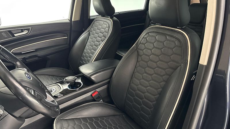 Ford S-MAX 2.5 Duratec Hybrid AUT Vignale - fotka 15 z 29