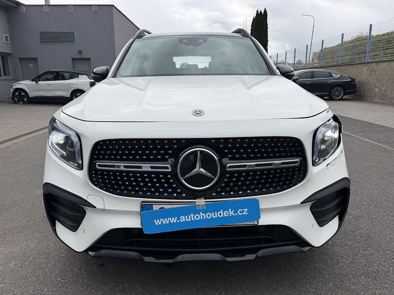 Mercedes-Benz GLB 250 165kW 4MATIC AMG LINE  - fotka 2 z 25