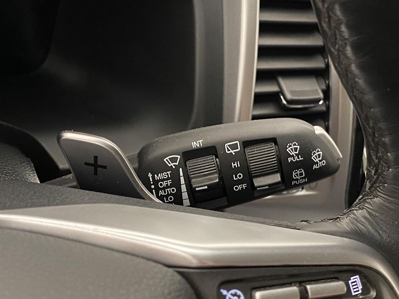SsangYong Rexton 2.2 CRDi 4WD AUT CZ REZERVACE - fotka 22 z 50