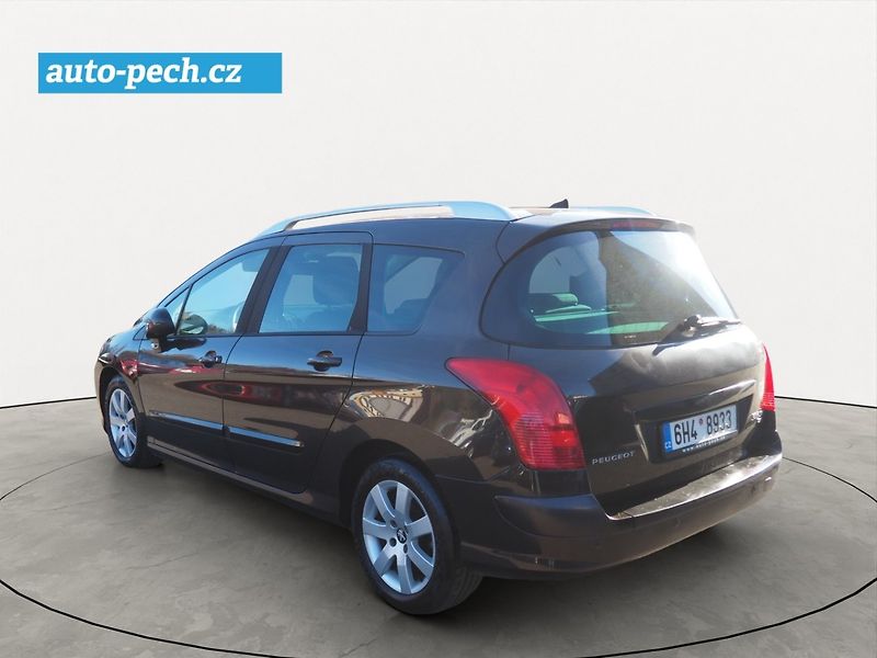 Peugeot 308 (2012) 2.0 HDi Panorama Automat - fotka 2 z 30