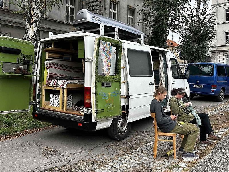 DIY karavan festival na Žižkárně v Českých Budějovicích. Dodávka Stanislava Vlažného.