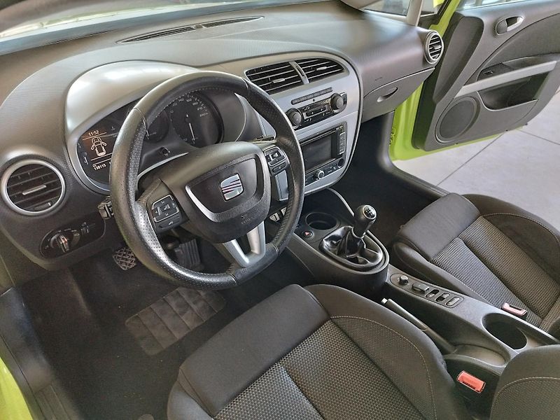 Seat Leon (2010) 1,4TSI,92KW,XEN,ALU,NAVI,SER. - fotka 17 z 43
