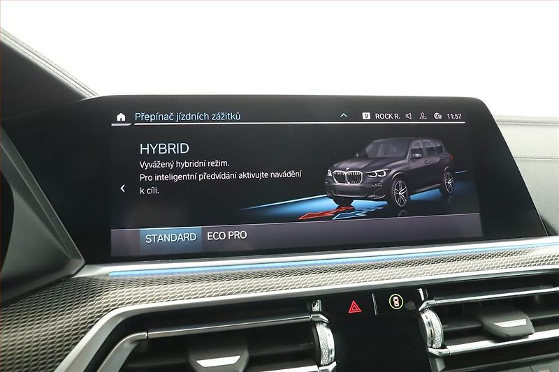 BMW X5 (2020) xDrive45e iPerf. - fotka 12 z 19