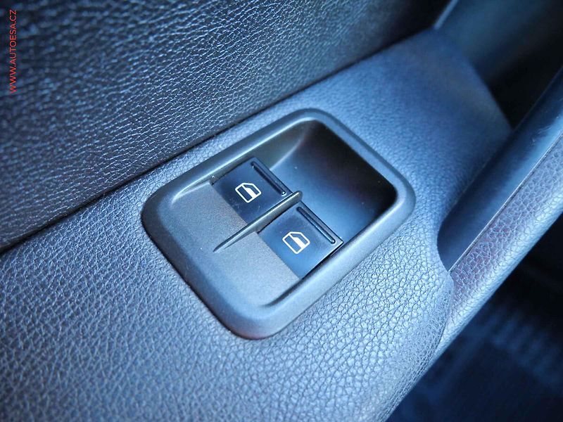 Škoda Yeti (2015) 2.0 TDI 4x4, ČR, Navi, AC - fotka 14 z 19