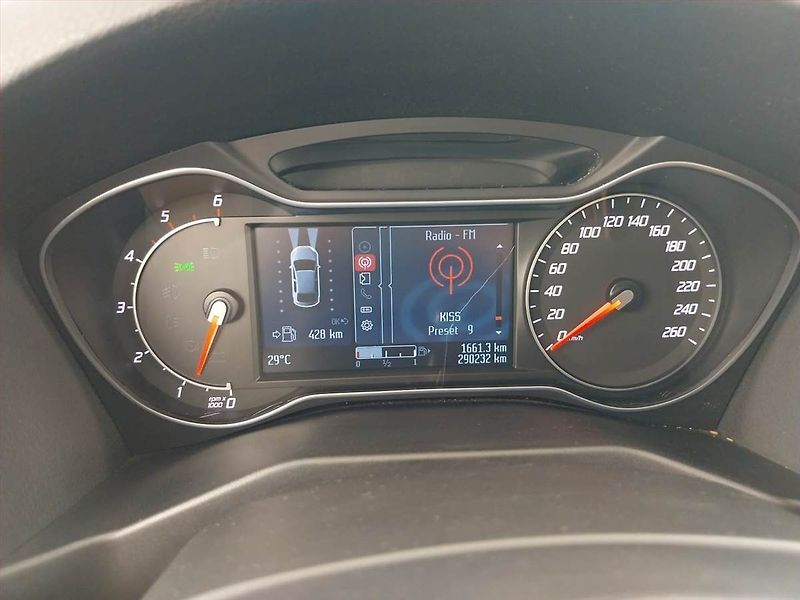 Ford Mondeo (2011) Titanium 2.0 TDCi, Xenony - fotka 11 z 21