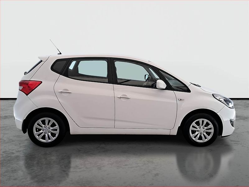 Hyundai ix20 (2018) 1.4 CVVT, ČR,1.maj - fotka 6 z 15