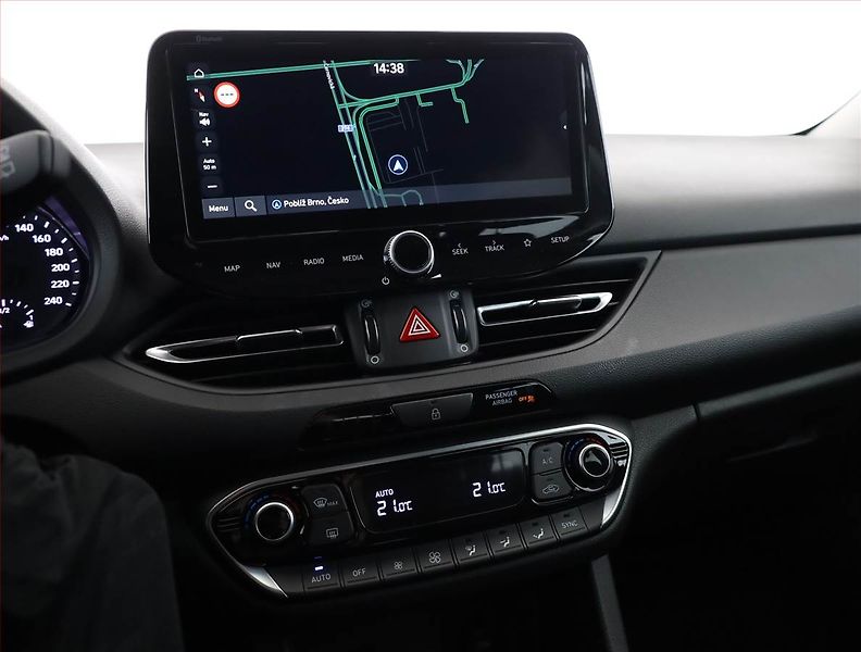 Hyundai i30 (2022) 1.5 T-GDI MHEV, Serv.kniha - fotka 10 z 19