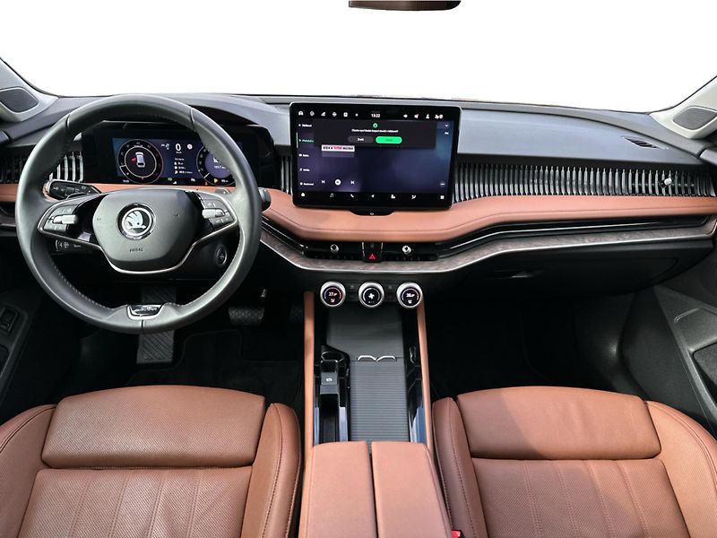 Škoda Superb 2.0 TDI /142kW 7st.aut.DSG 4x4 - fotka 9 z 23
