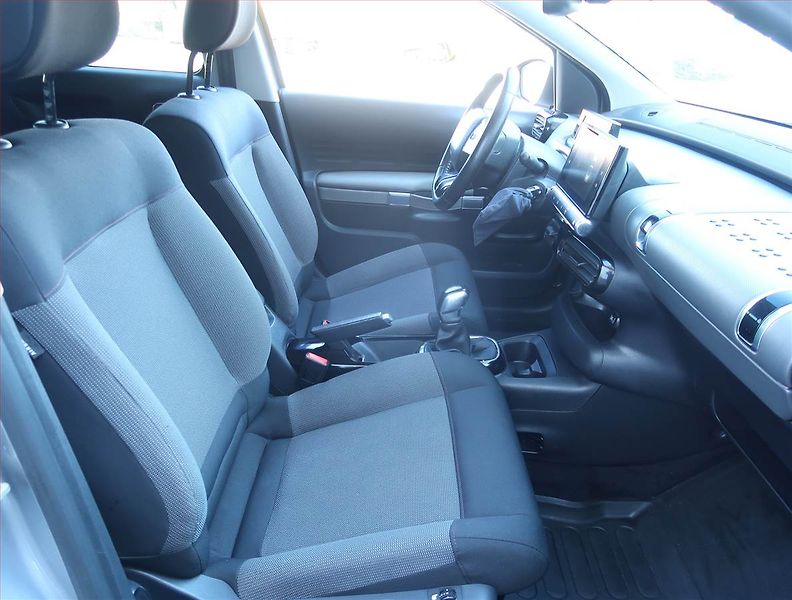Citroën C4 Cactus (2018) 1.2 PureTech, Serv.kniha, Navi - fotka 9 z 19