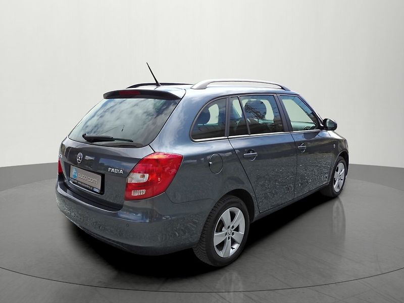Škoda Fabia 1.2TSI 63kW Tempomat Alu PDC - fotka 4 z 26