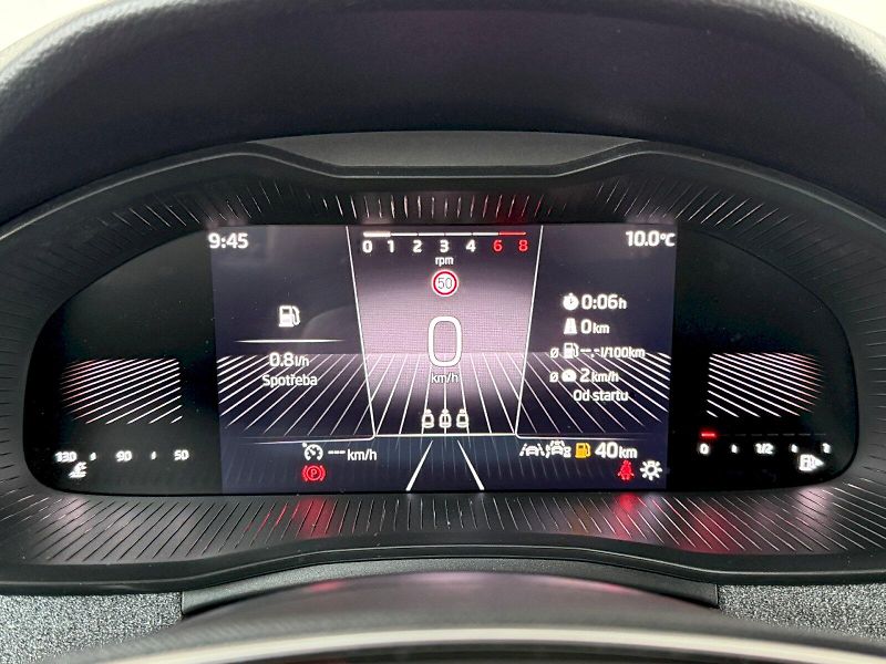 Škoda Kamiq (2024) Selection 1.0 TSI/ 85 kW M6 - fotka 9 z 26