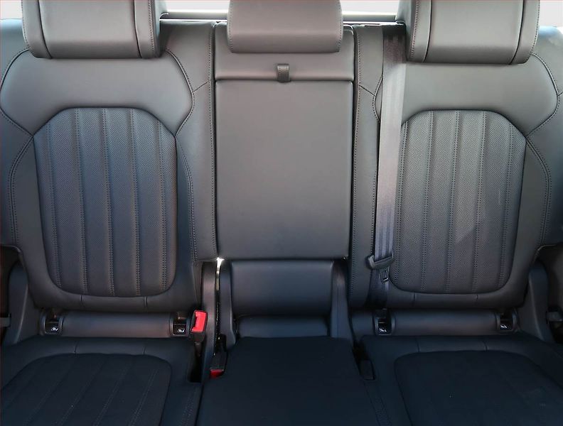 Škoda Kodiaq (2023) 2.0 TDI, 53TKM,Laurin,Matrix - fotka 10 z 24