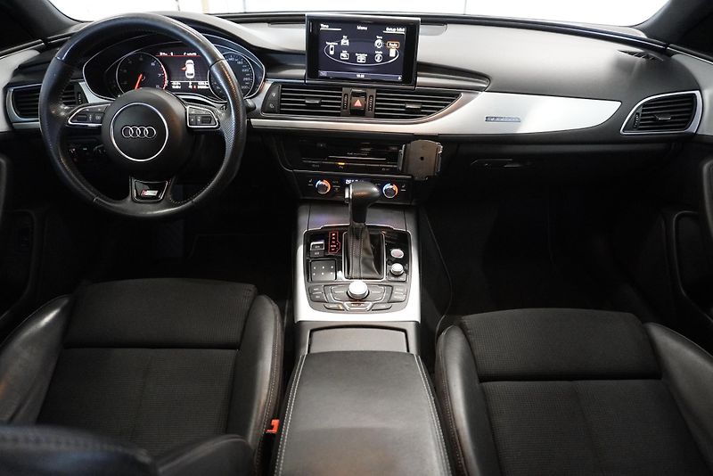 Audi A6 Avant 3.0TFSi 228 kW QUATTRO AUTOMAT - fotka 27 z 33