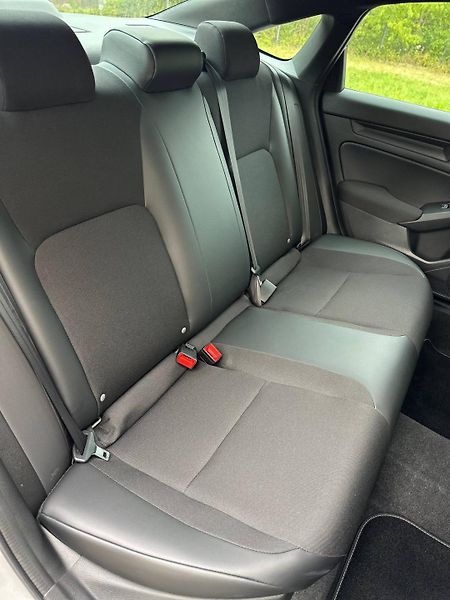 Honda Civic (2023) SPORT 2.0 I-VTEC 116 KW AUTOMA - fotka 16 z 26