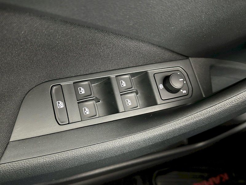 Škoda Kamiq (2024) 1.0TSI 85kW Selection - fotka 20 z 24